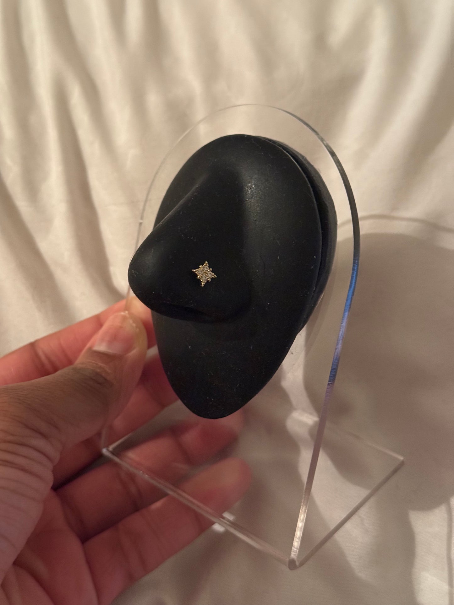 4 Pointer Nose Stud